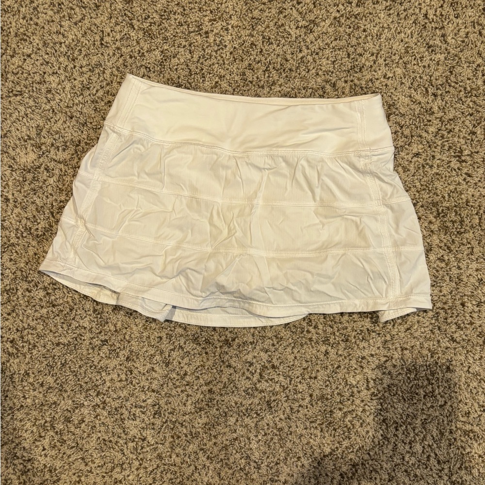 White lululemon Skort Size 4 - Picture 2 of 3